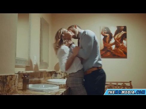 ❤️ Калі грудастая бландынка спакушае цябе ў грамадскім туалете ❌ Чортнае відэа на be.quizfarmature.ru